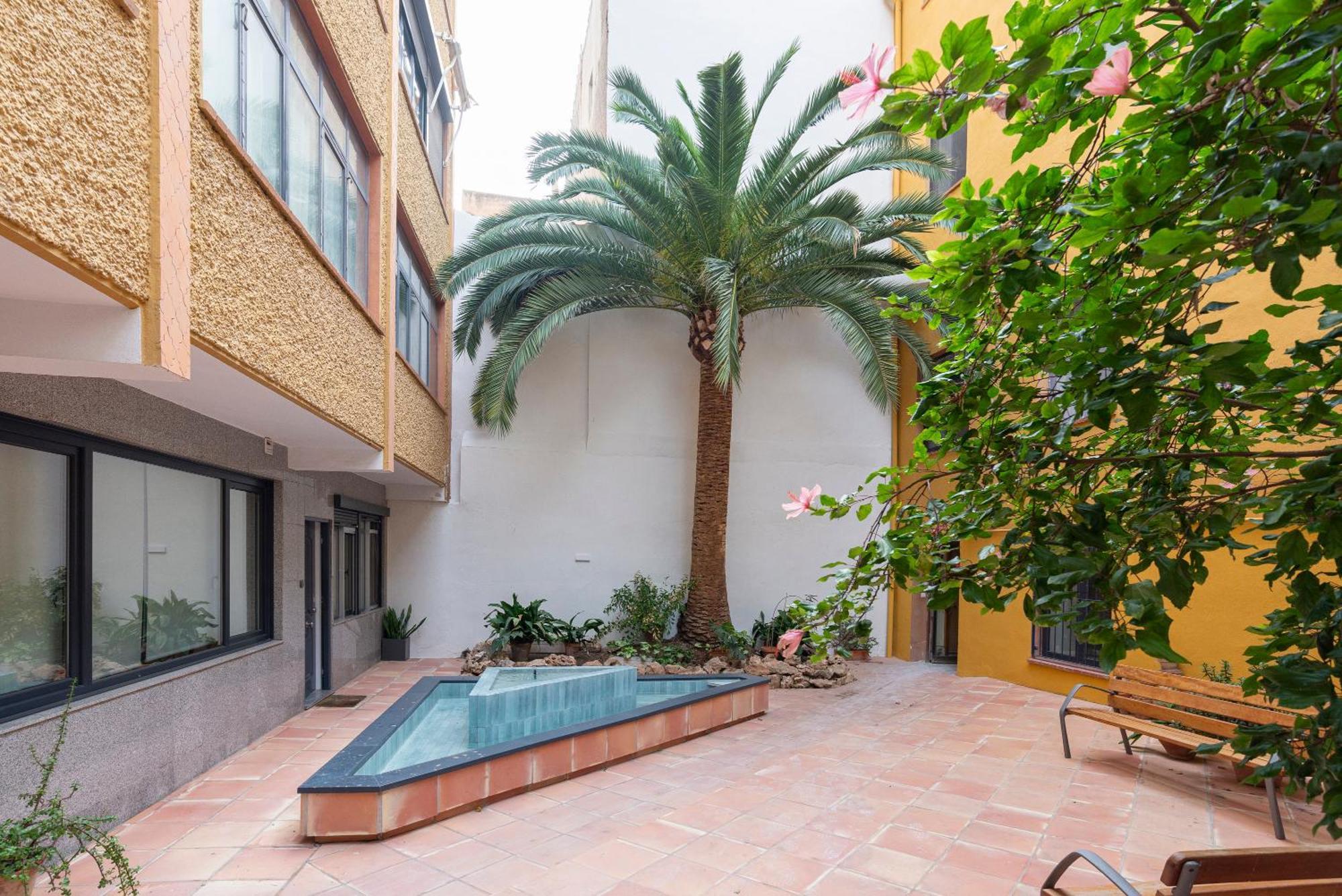 Andres Perez & Quiet Courtyard By Ele Apartments Málaga Exterior foto